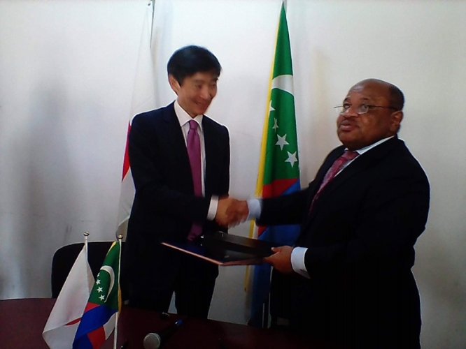 image Coopération Comores-Japon / Une semaine riche pour Ichiro Ogasawara